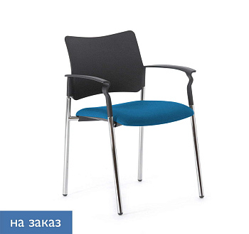 PINKO Кресло на опорах с подлокотниками